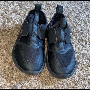 3 pairs of toddler boy nike shoes